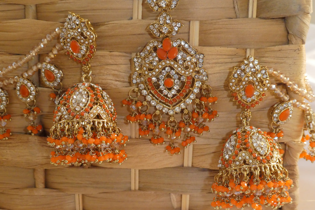 Tavisha Earring Set