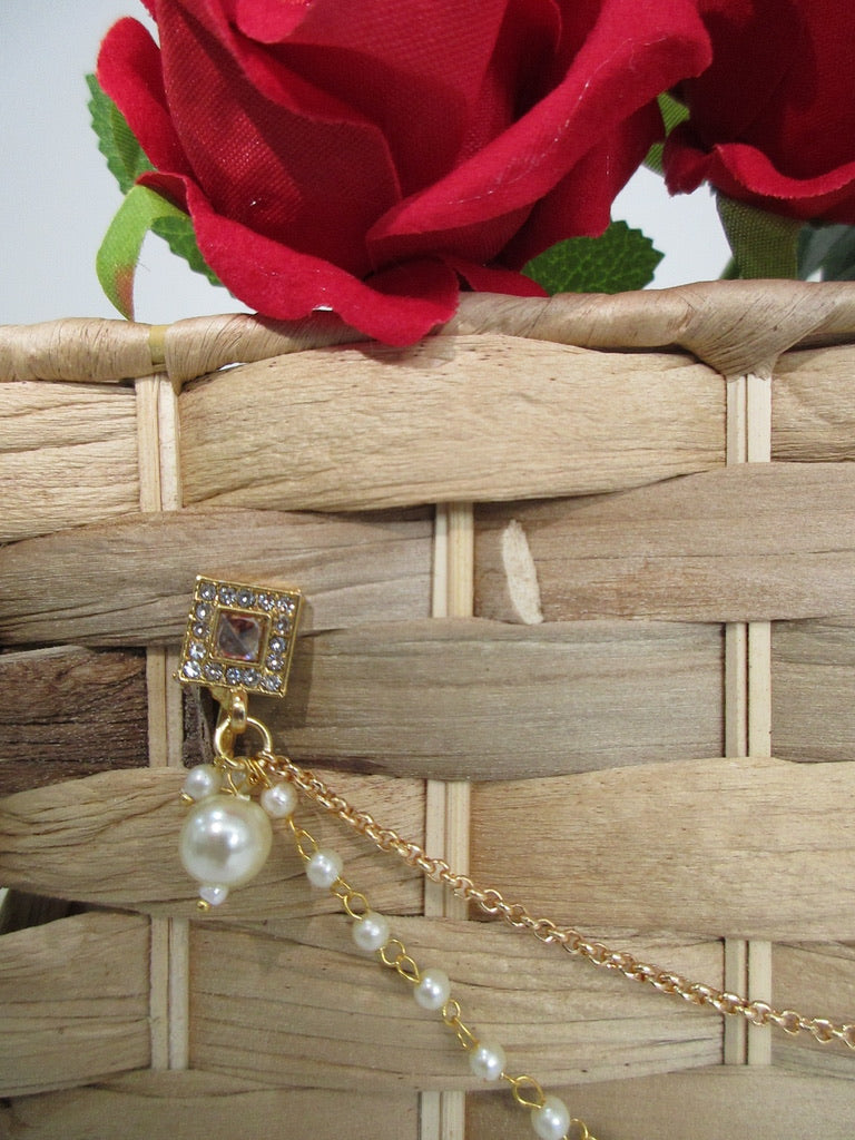 Prisha Nose Chain