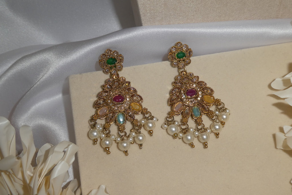 Zehra Necklace Set