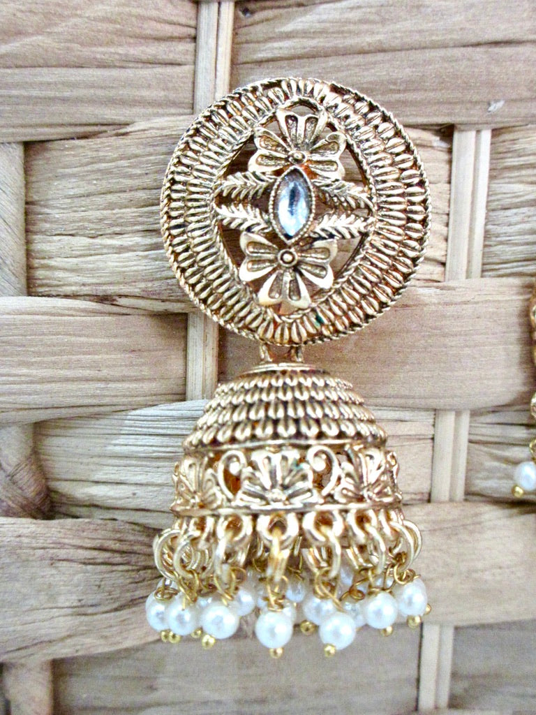 Ditya Earring Set
