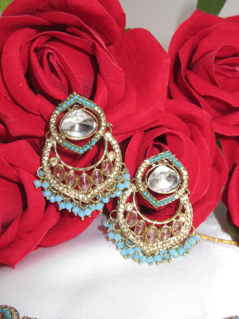 Eira Necklace Set