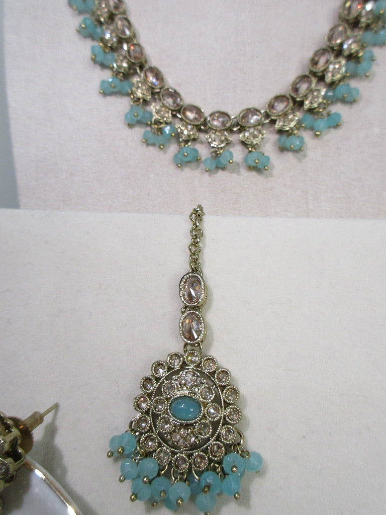 Tanirika Necklace Set