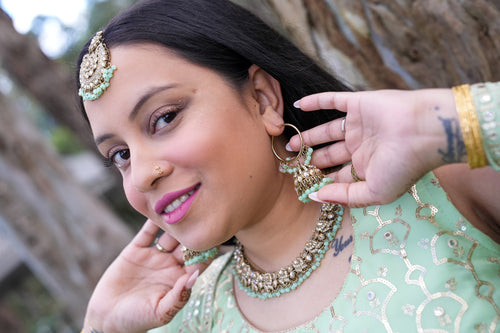 Aashi Necklace Set