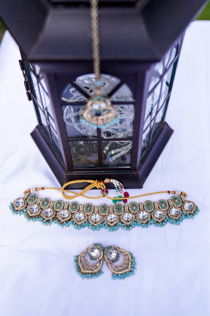 Eira Necklace Set