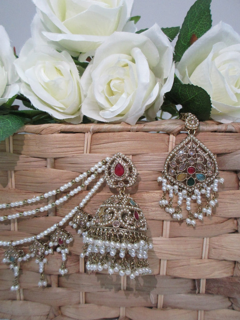 Eshwari Earring Set