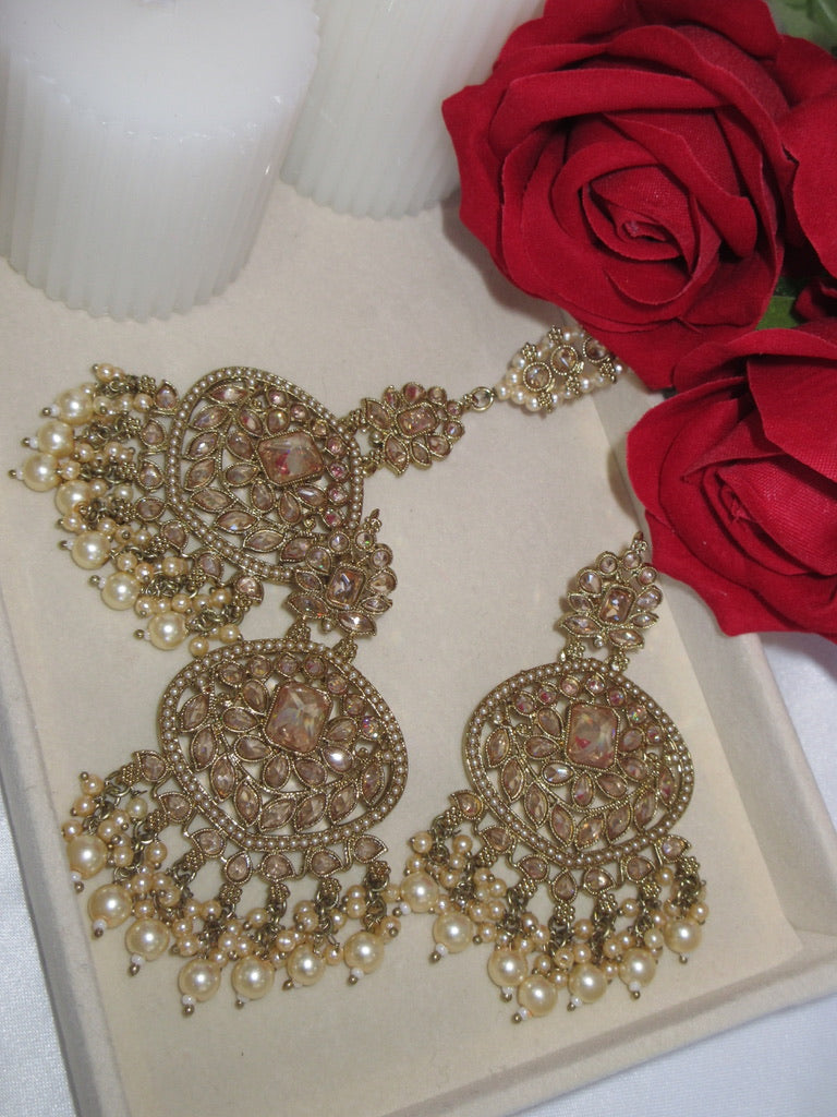 Shruti Earring Set
