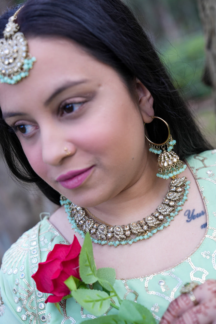Aashi Necklace Set