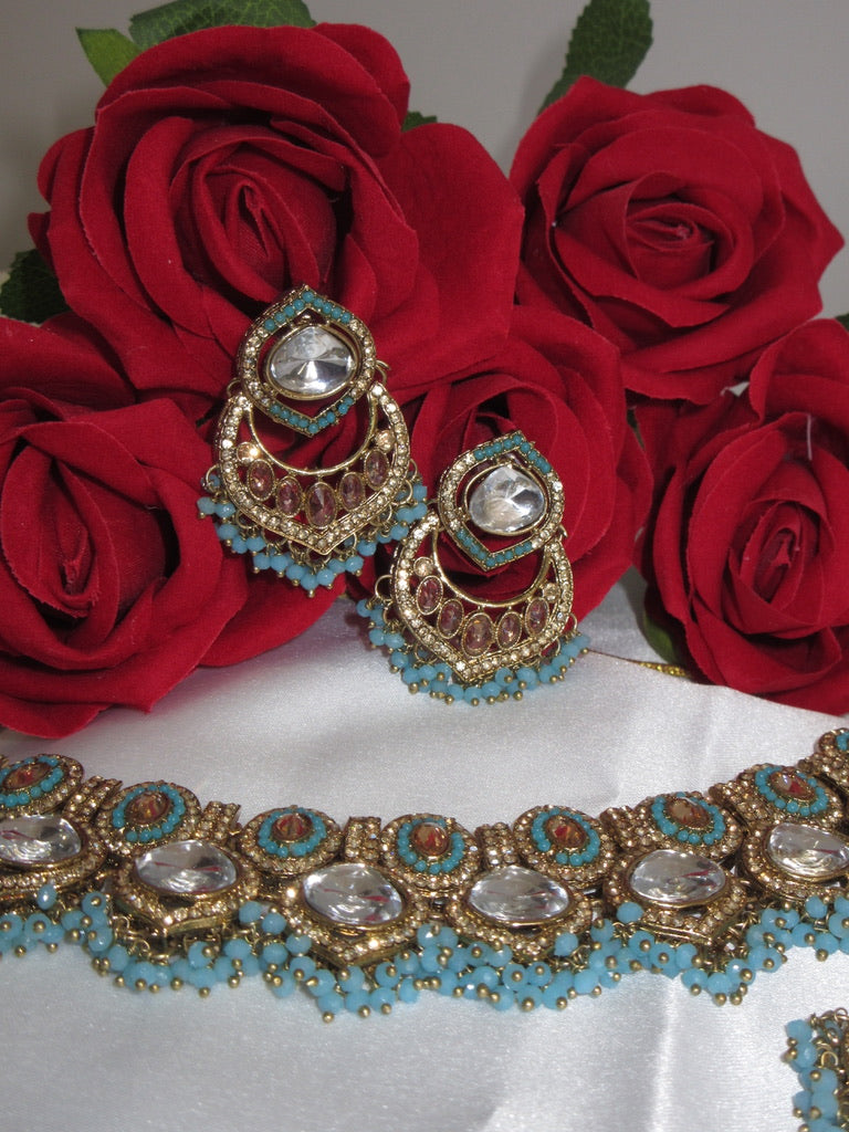 Eira Necklace Set