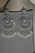 Neha Earring Set