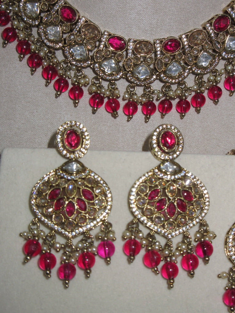 Nishtha Necklace Set