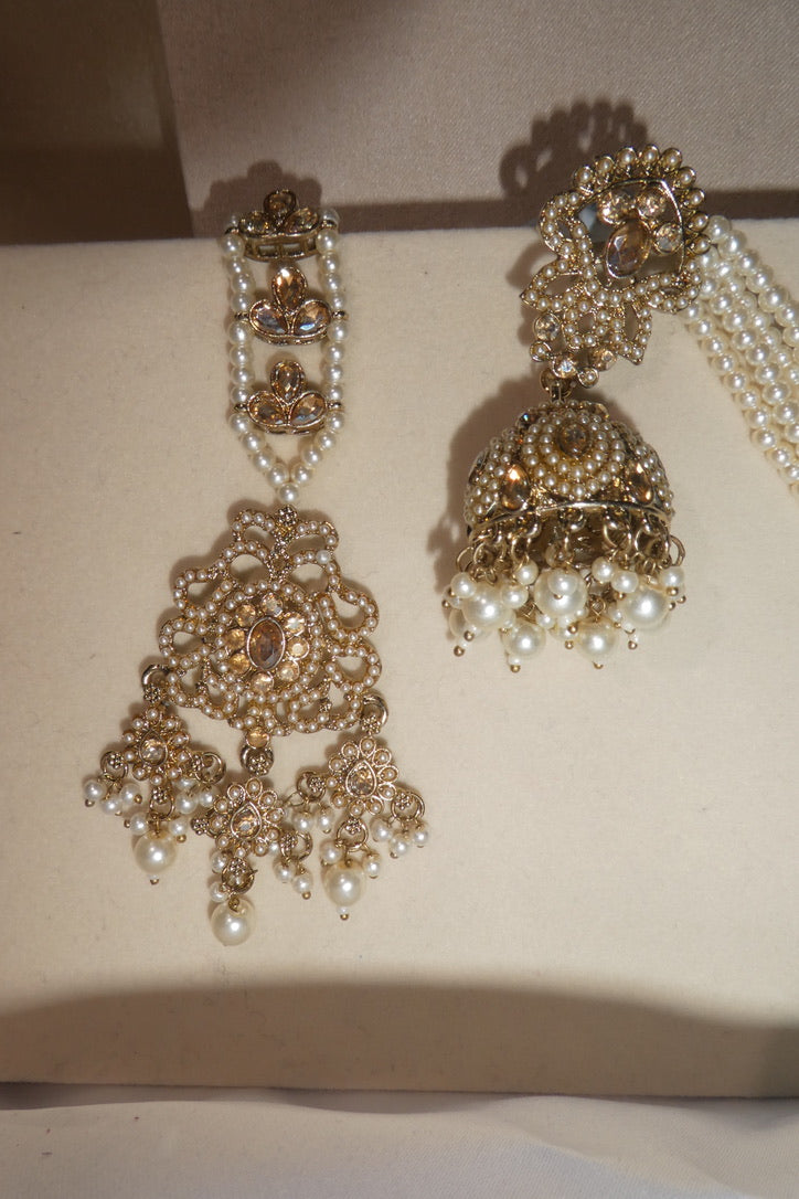 Vihaana Earring Set
