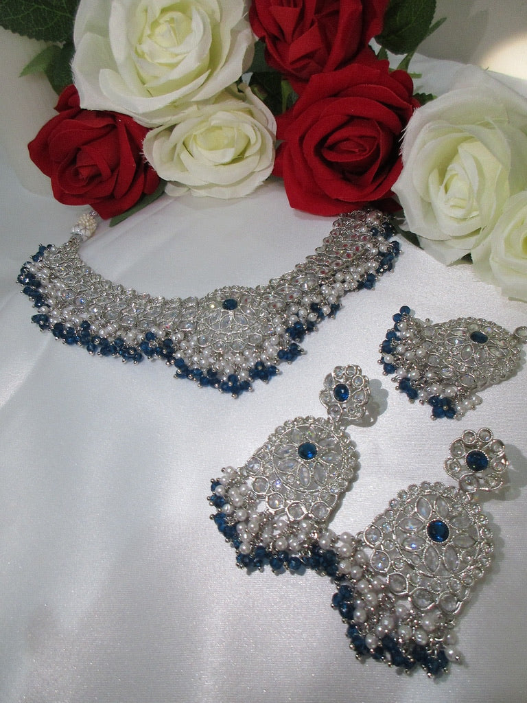 Raina Necklace Set