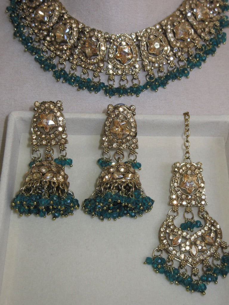 Radha Necklace Set