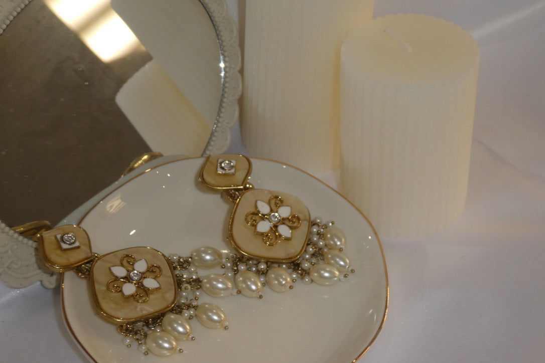 Saanvi Earring Set