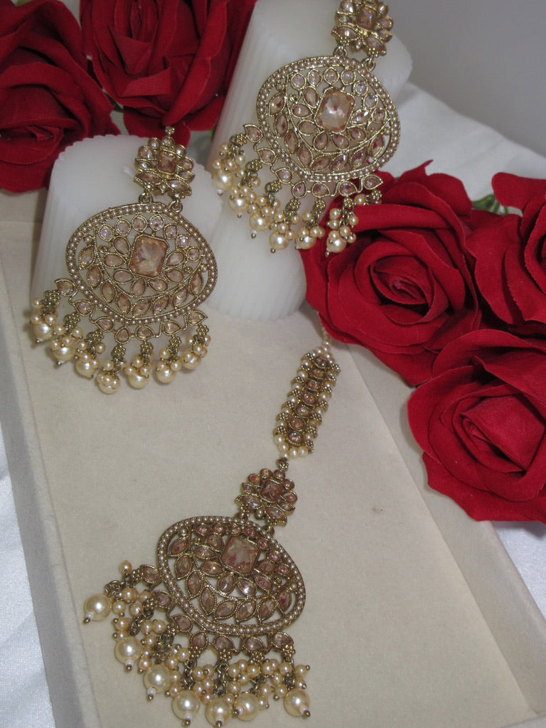 Shruti Earring Set