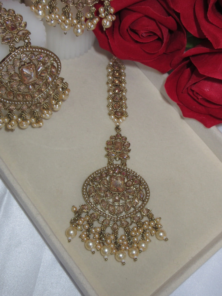 Shruti Earring Set