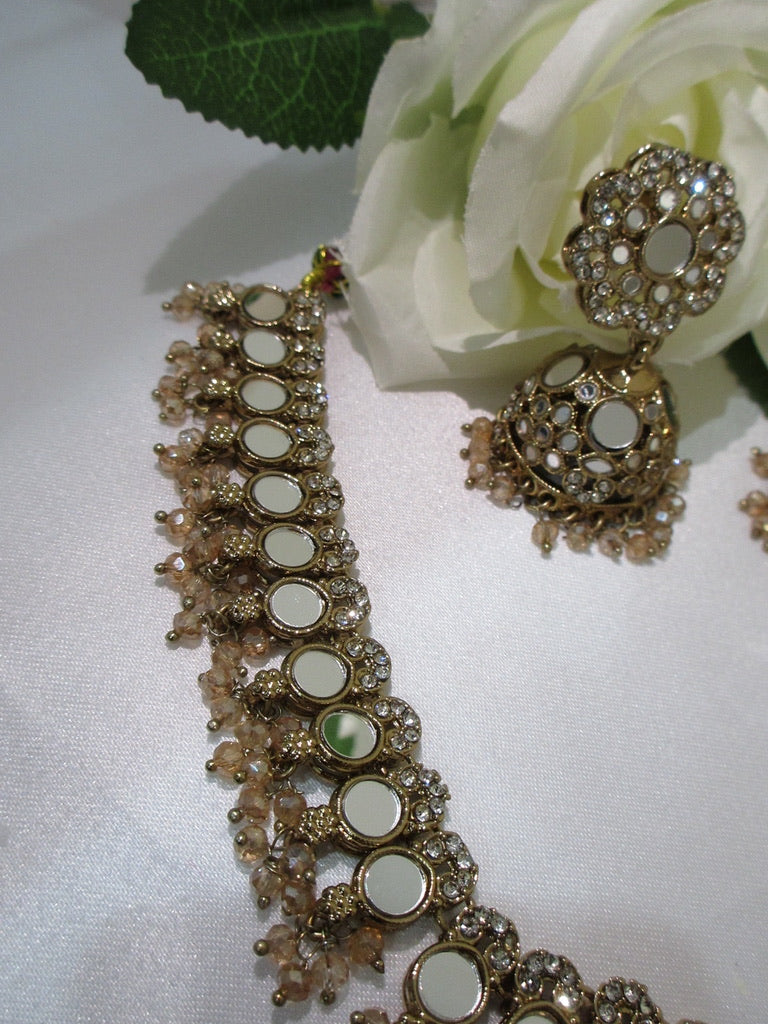 Vedika Necklace Set
