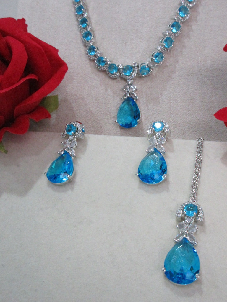 Olivia Necklace Set