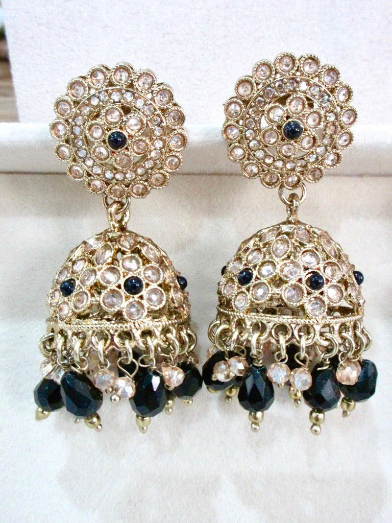 Navyaani Necklace Set