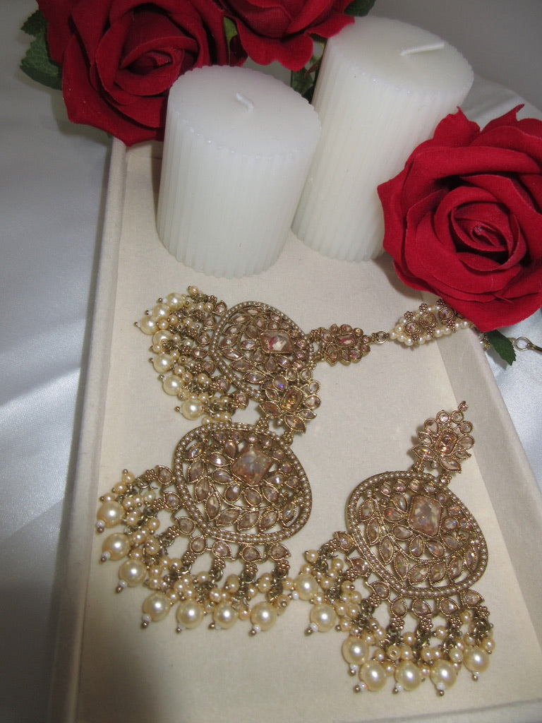 Shruti Earring Set