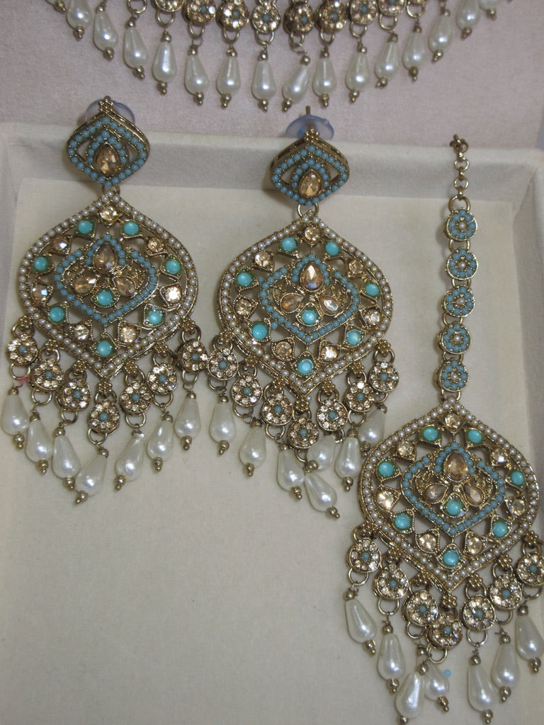 Priya Necklace Set