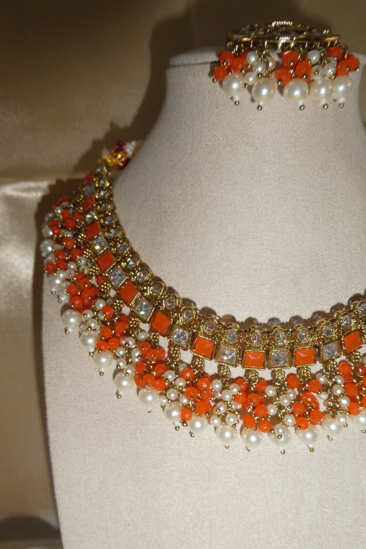 Riyana Necklace Set