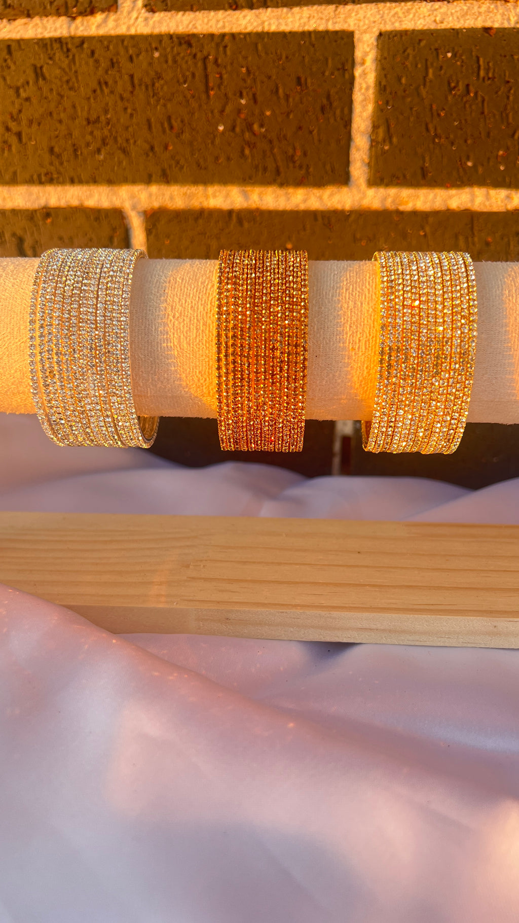 Ezhil Bangle Set