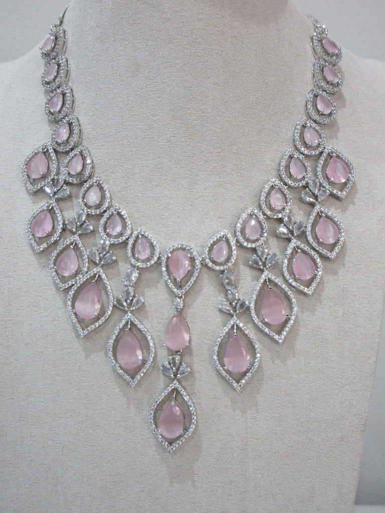 Nerisha Necklace Set