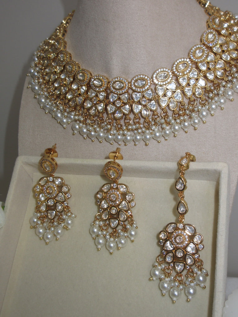Manshika Necklace Set