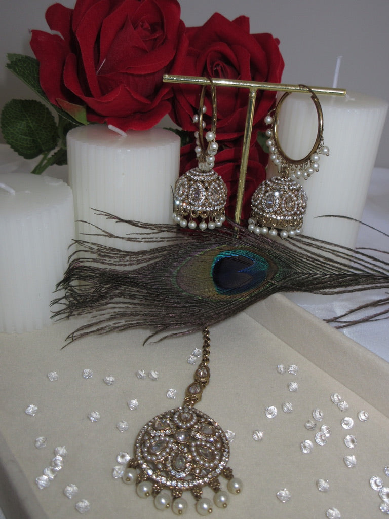 Kairavi Earring Set