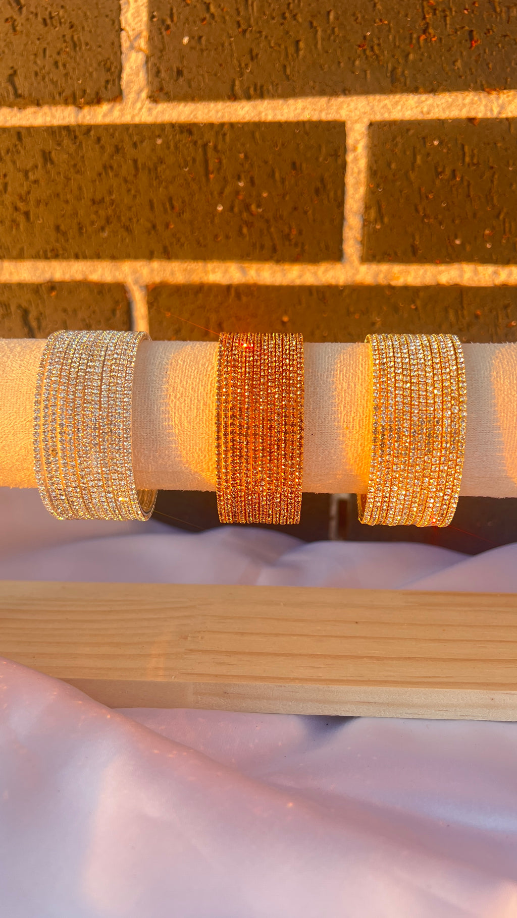 Ezhil Bangle Set