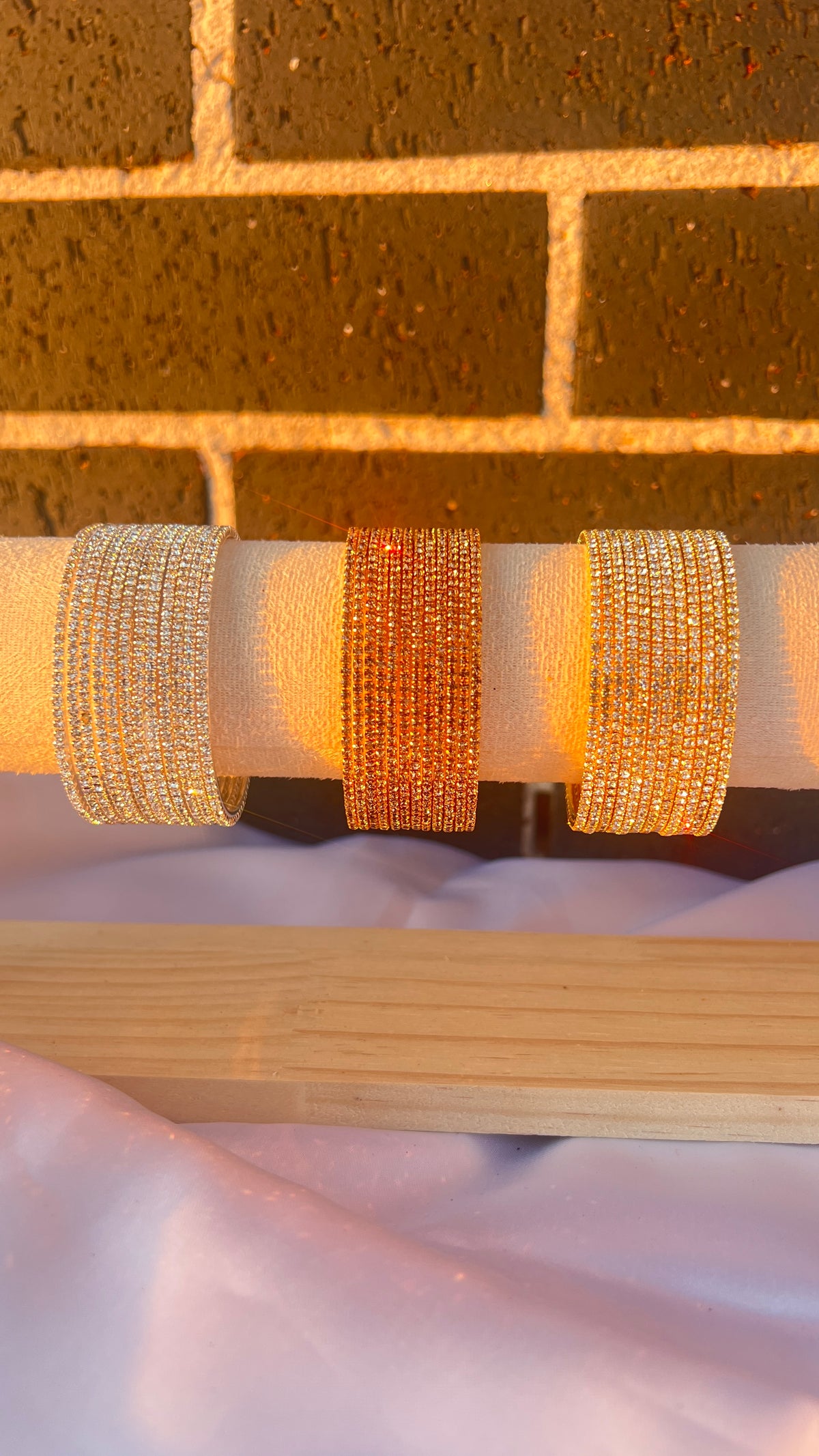 Ezhil Bangle Set