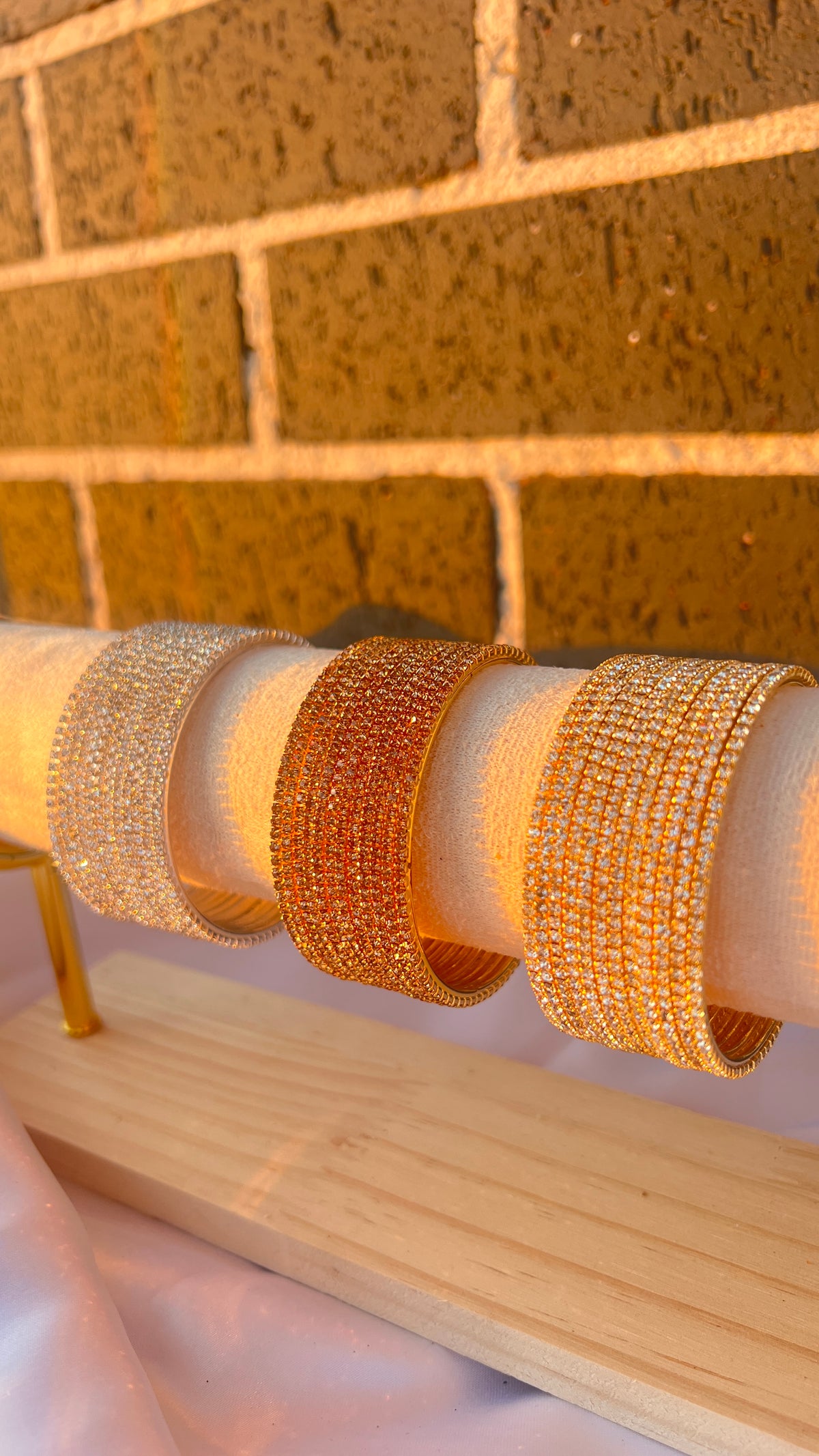 Ezhil Bangle Set