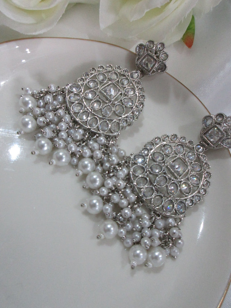 Esha Necklace Set