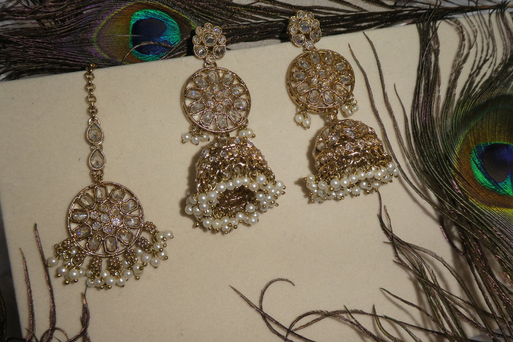 Diya Necklace Set