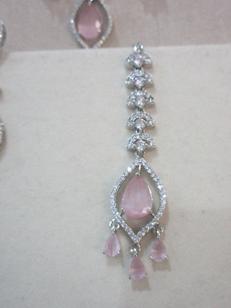 Nerisha Necklace Set